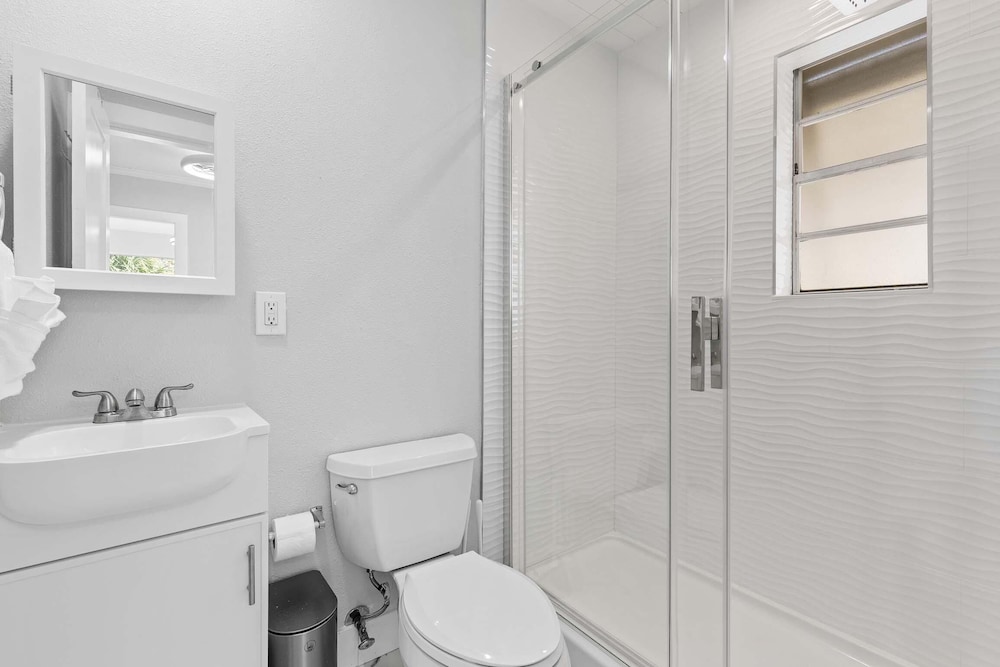 Condo, 1 Queen Bed with Sofa bed (Flagler Suites 1)