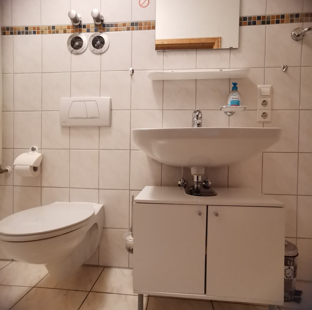 Apartment photo 2