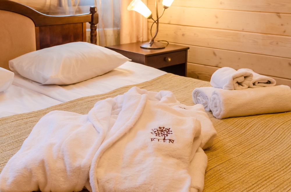 Comfort Suite, 1 Queen Bed With Sofa Bed, Mountain View photo 1