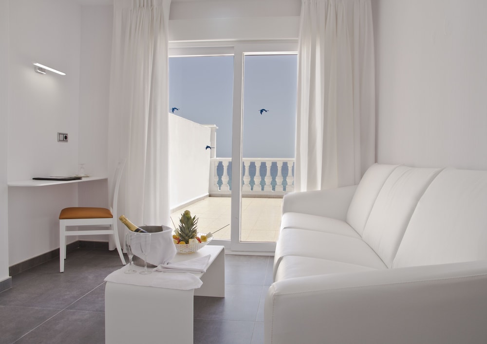 Habitación Junior, Múltiples Camas, Terraza, Vista al Mar