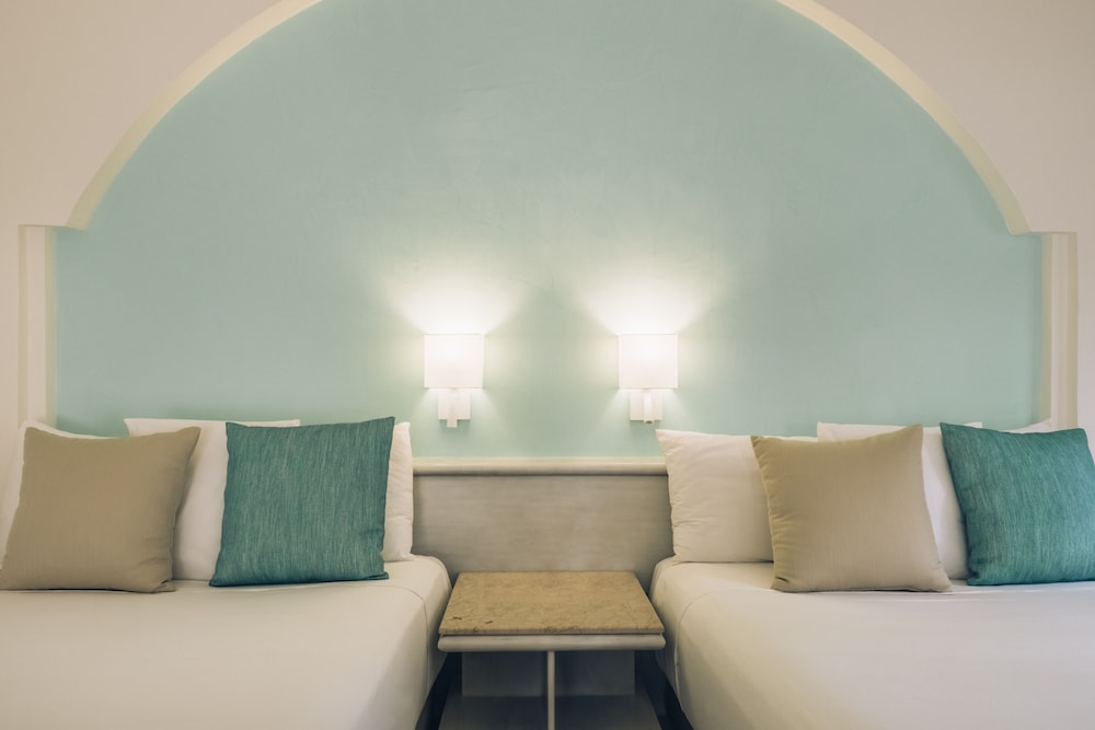 Junior Suite, Poolside photo 3