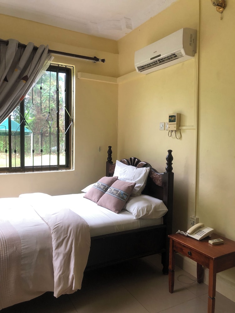 Standard Single Room, Garden View