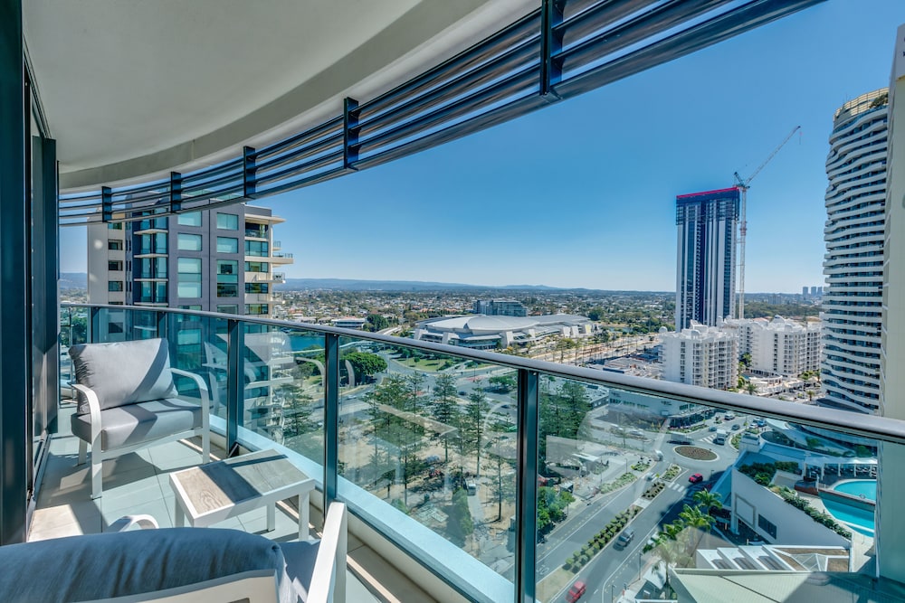 Premium Apartment, 2 Bedrooms, City View photo 2