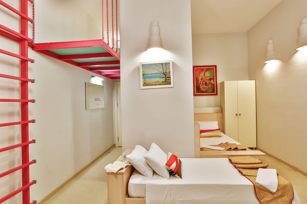 Standard Twin Room photo 2