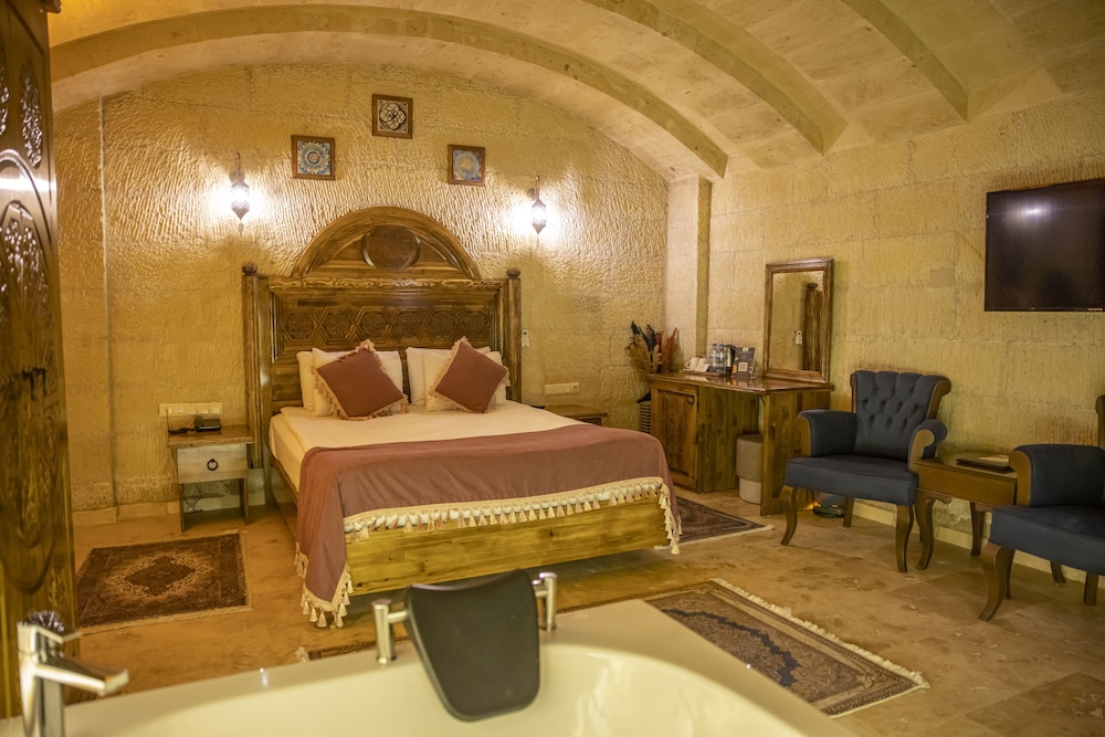 Exclusive Room without Window (Jacuzzi) - Photo 4