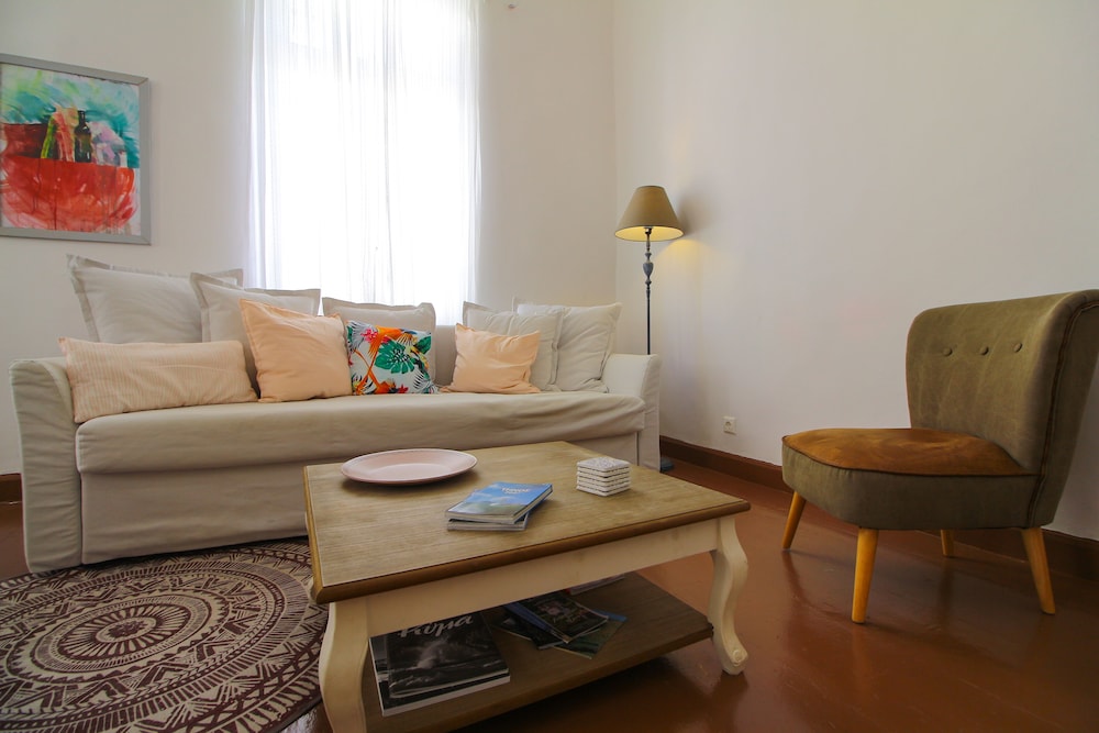 Luxury Apartment, 2 Bedrooms (1st Floor) photo 3
