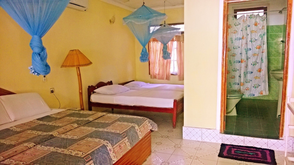 Standard Quadruple Room, 1 Bedroom, Non Smoking, Garden View