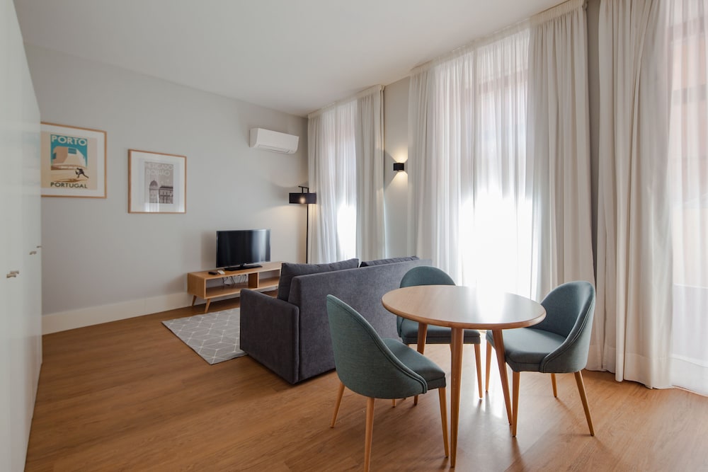 Design Apartment, 1 Queen Bed with Sofa bed, Non Smoking, Balcony