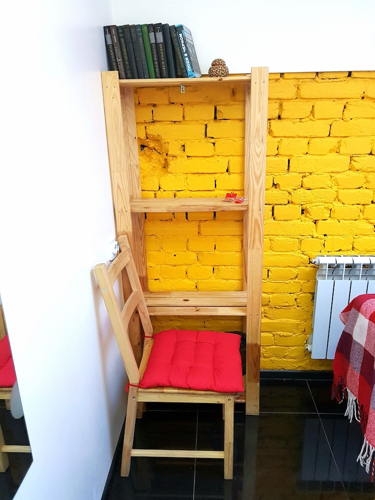 Double Room, Shared Bathroom (Small) photo 3
