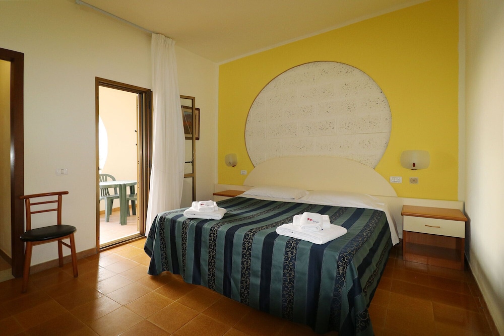 Classic Triple Room