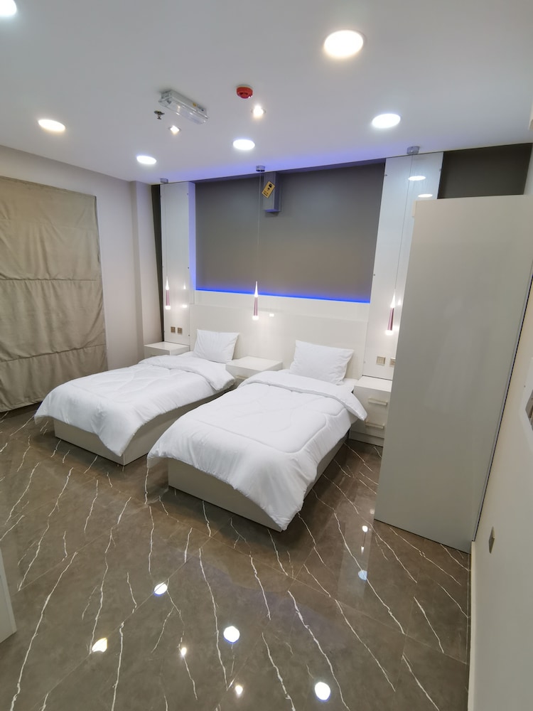 Economy Twin Room