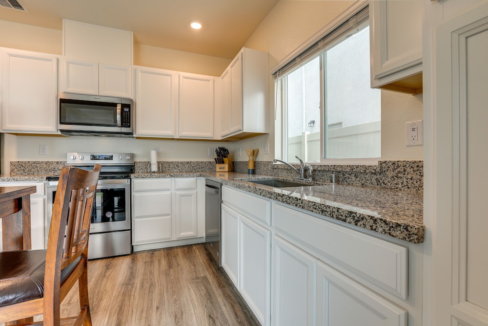 House (2 Bedrooms) photo 2