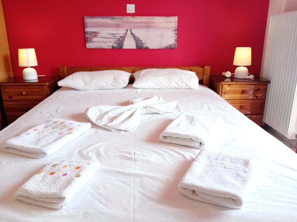 Royal Apartment, 2 Bedrooms, Balcony, Sea View photo 2