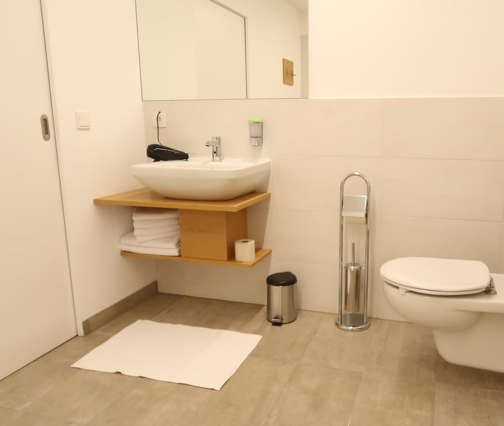 Basic Double Room - Photo 3