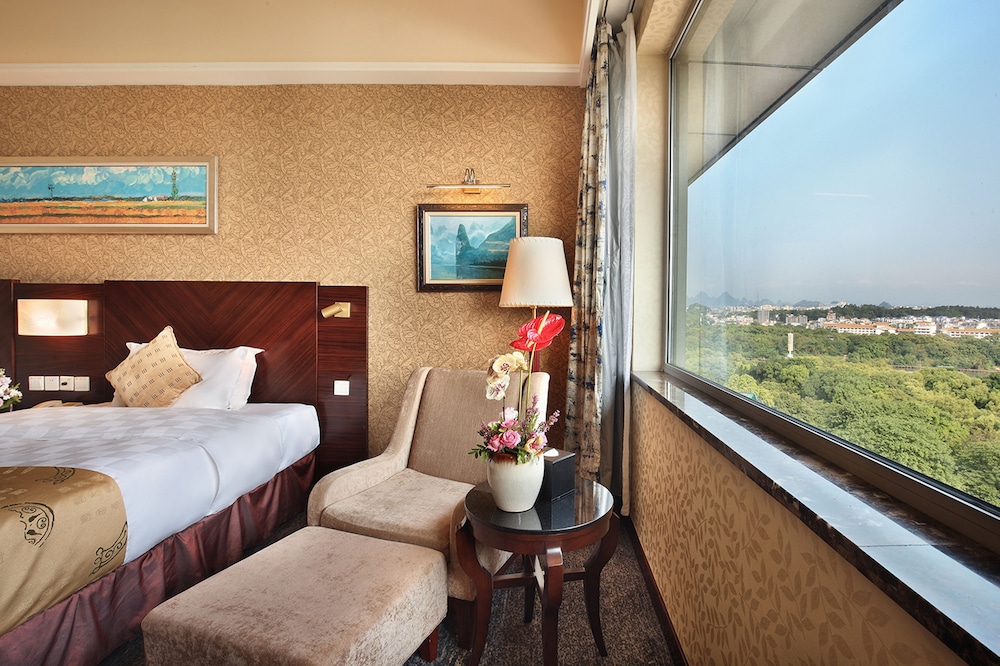 Standard King Room, River View