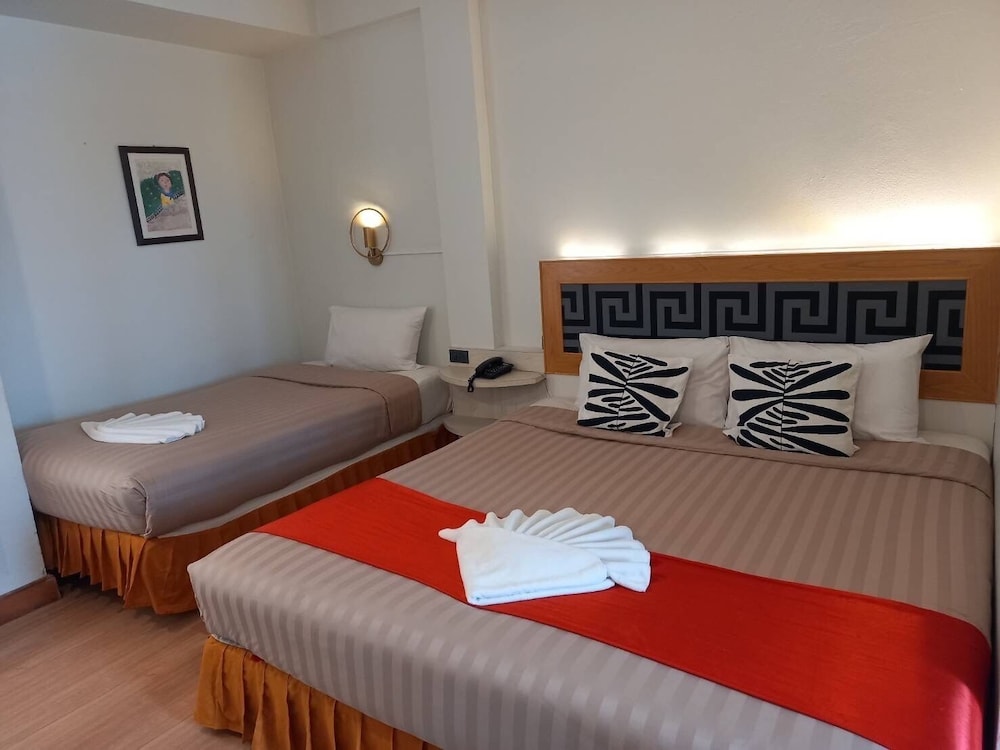 Deluxe Triple Room, 3 Bedrooms photo 1