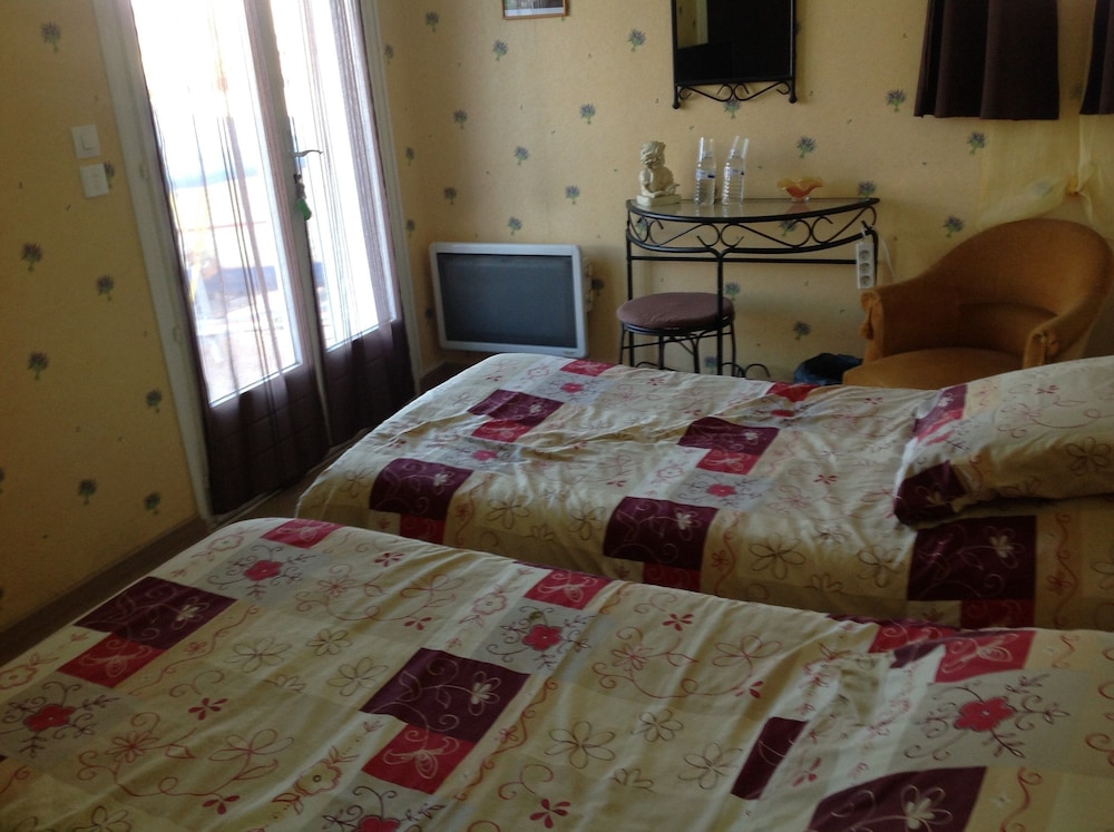 Double Room, Non Smoking (Jaune) photo 1