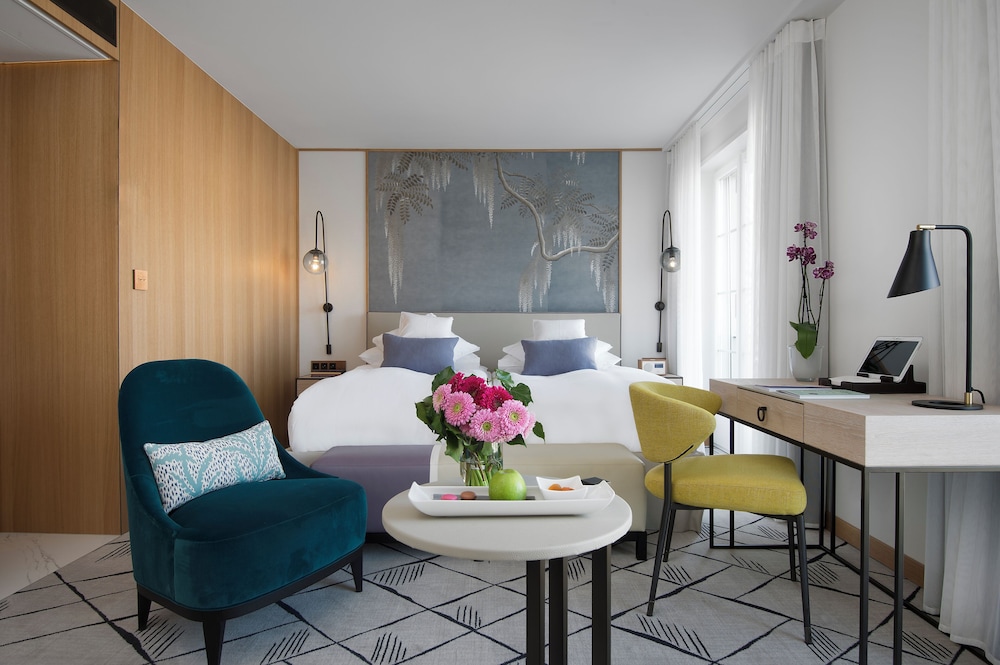 City Deluxe Room