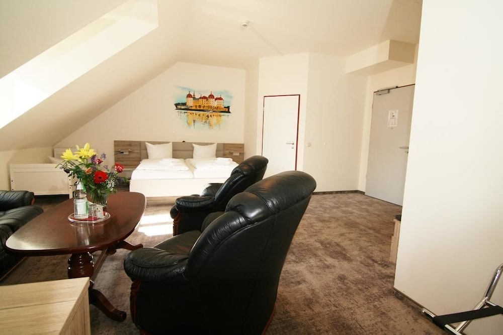 Single Room photo 3