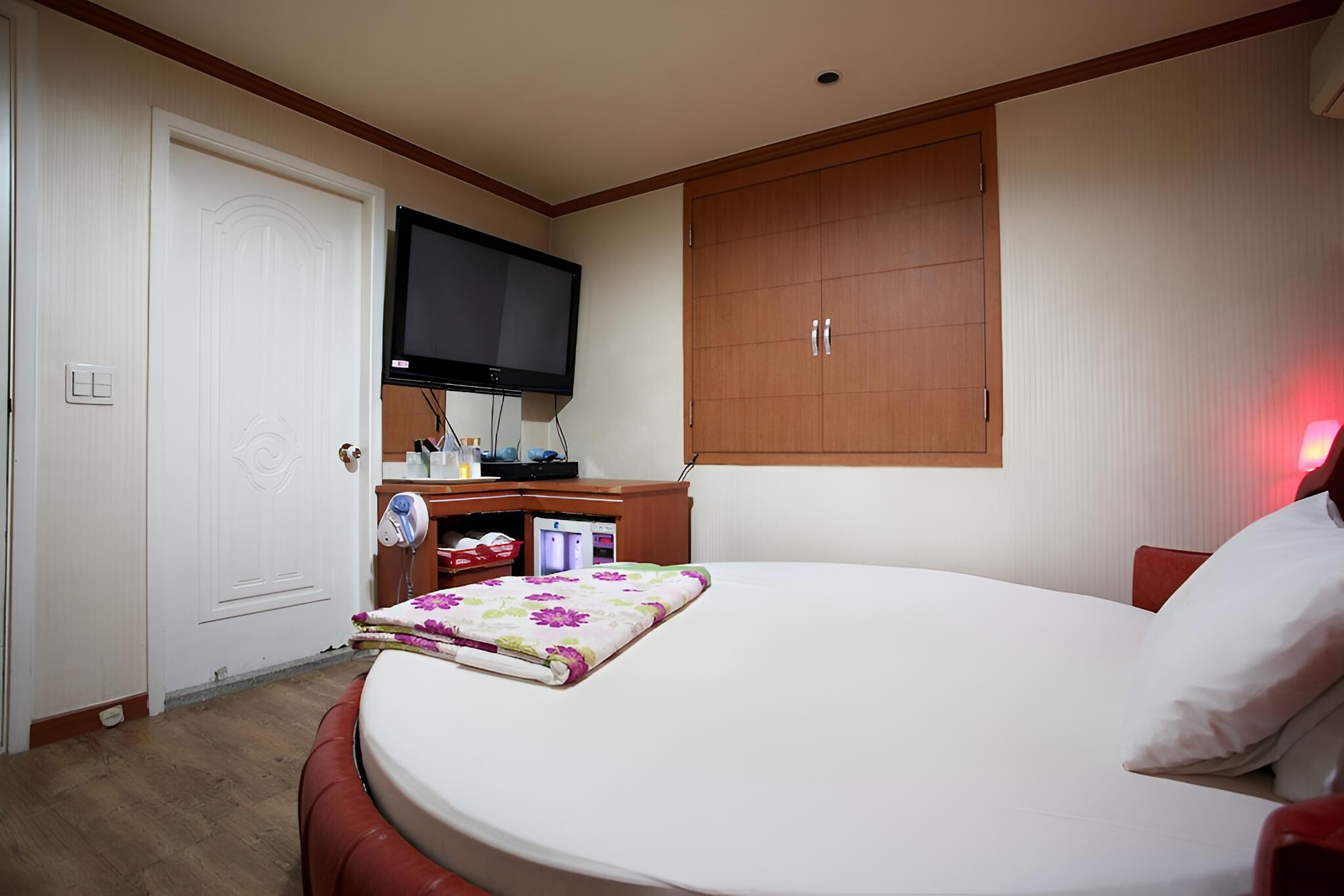 Room (Standard Room) photo 3