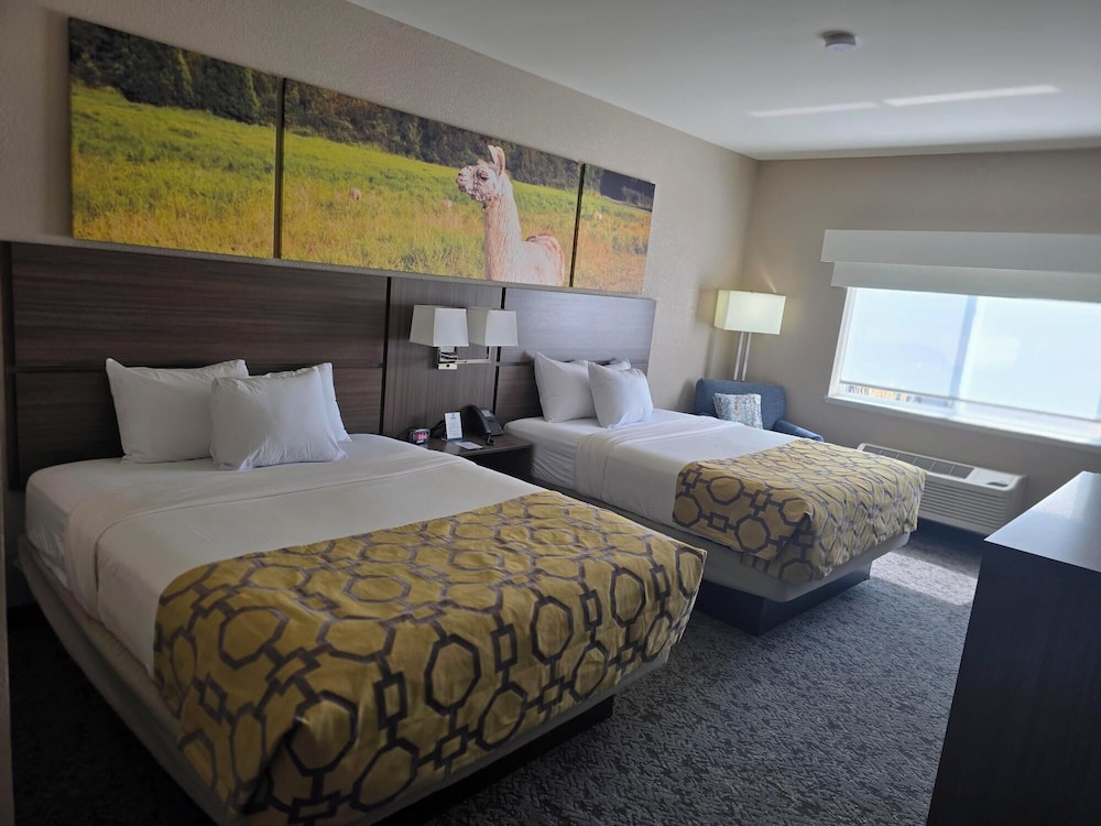 Standard Room, 2 Queen Beds, Non Smoking - Photo 5
