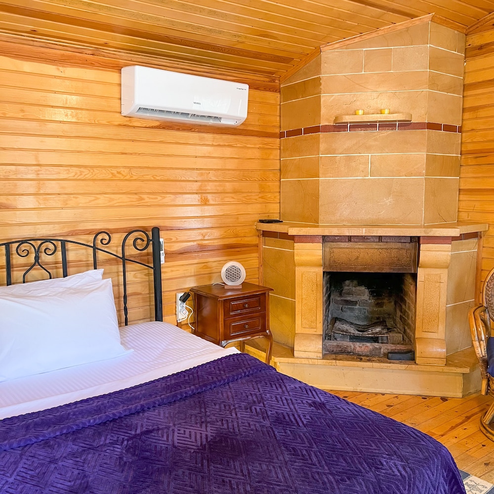 Deluxe Bungalow, 1 Bedroom, River View photo 3