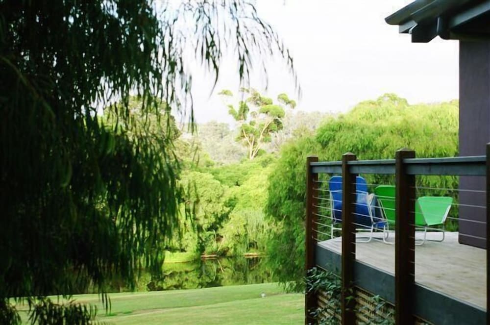 Luxury Spa Cottage With Lake View photo 2