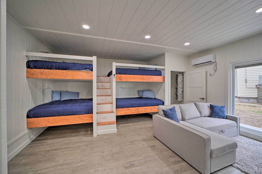 House (4 Bedrooms) photo 1