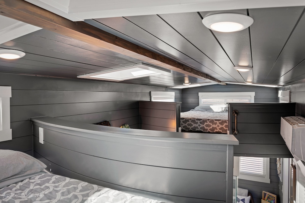 Honeymoon Room