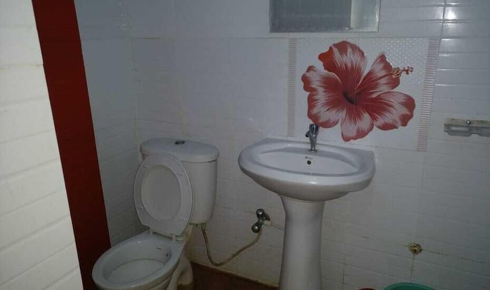 Deluxe Double Room (Ac) photo 2