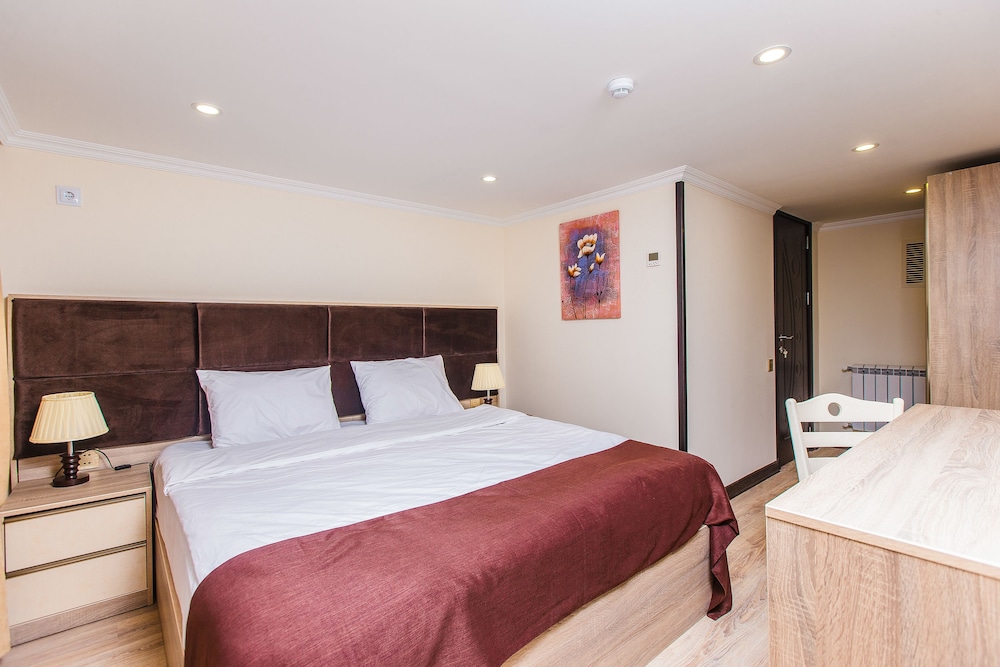 Standard Twin Room photo 3