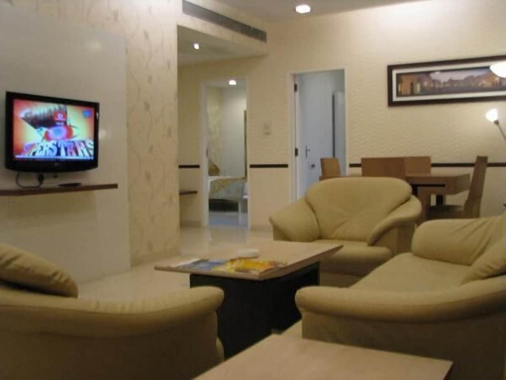Corporate Suite photo 3
