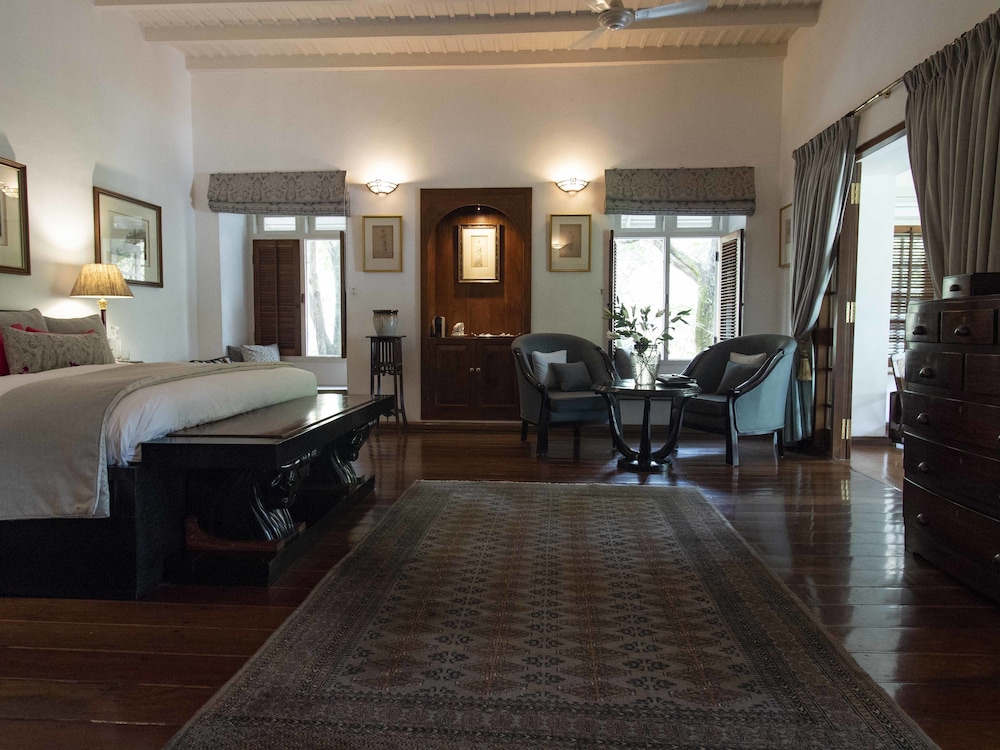 Luxury Suite (Private Miranda) photo 1