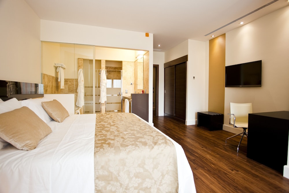Superior Room - Photo 1