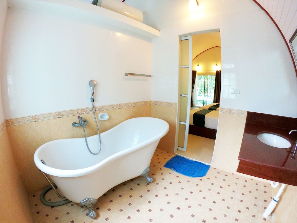Family Triple Room, 1 Bedroom photo 2