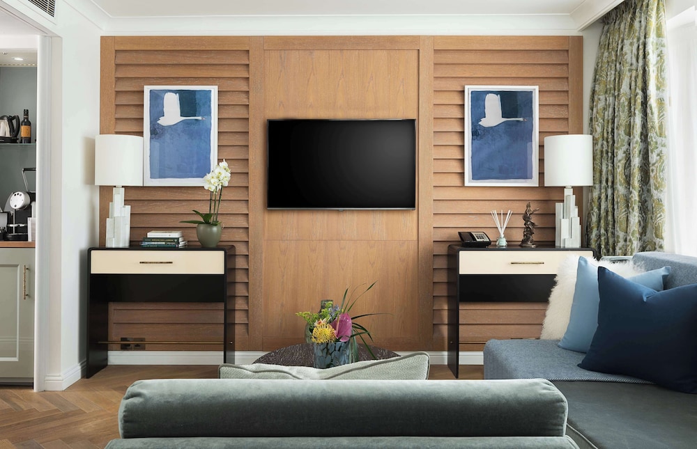 Lir Suite