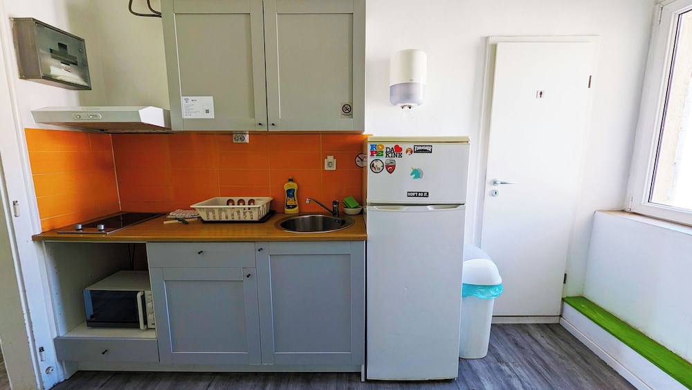 Double Room, 1 Double Bed, Non Smoking, Private Bathroom - Photo 18