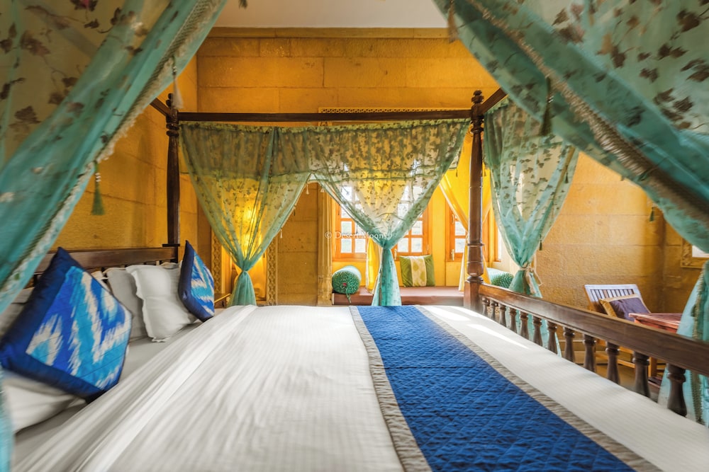 Deluxe Room, Balcony, City View