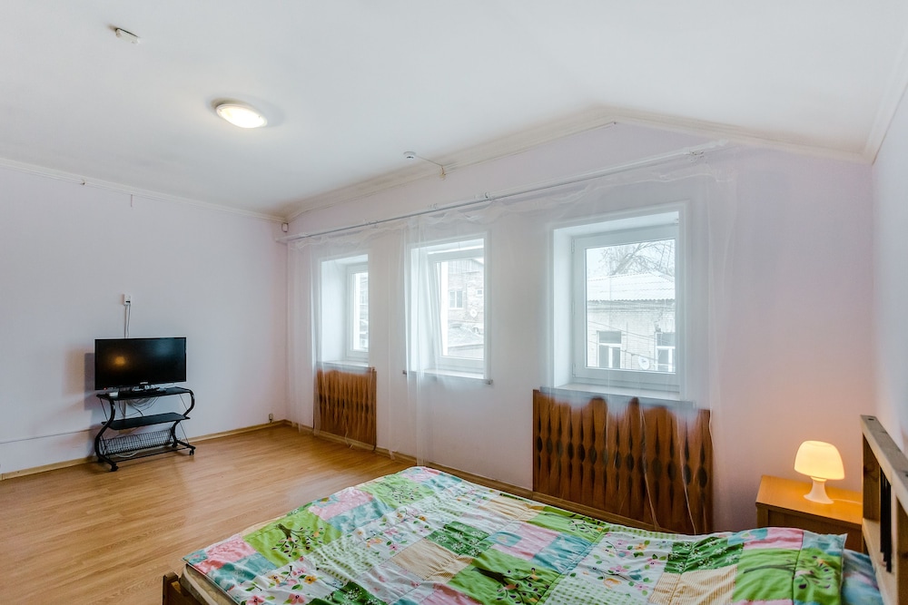 Triple Room, 1 Double Bed With Sofa Bed, Shared Bathroom photo 2