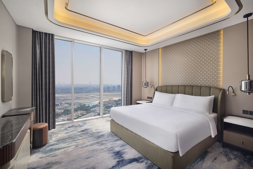 Superior Suite, 1 Bedroom thumbnail 5