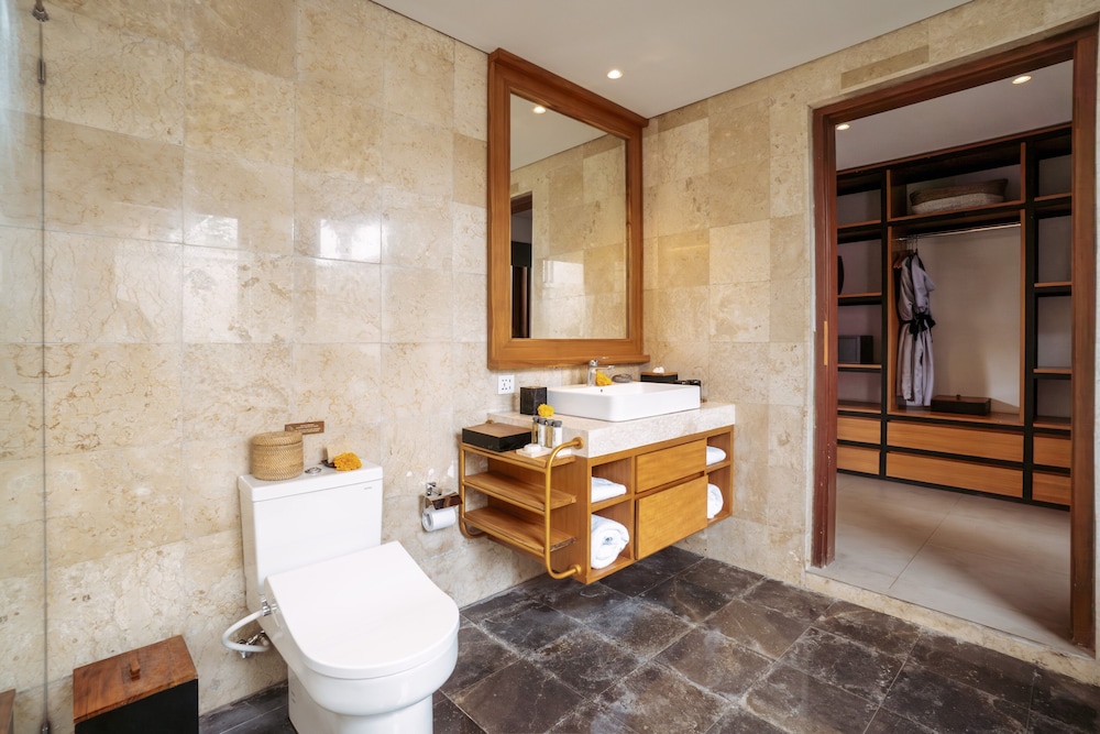 Presidential 2 Bedroom Private Pool Villa with Ricefield View