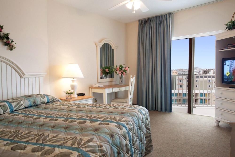 Family Townhome, 3 Bedrooms, Partial Ocean View (G3) photo 1