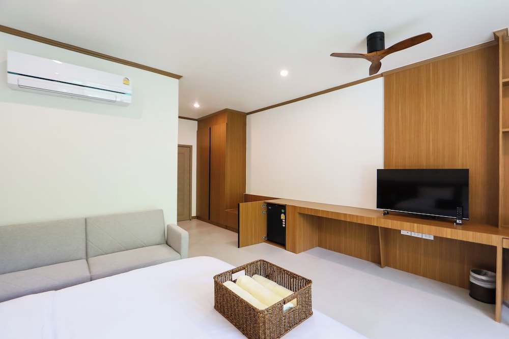 Deluxe Double Room - Photo 15