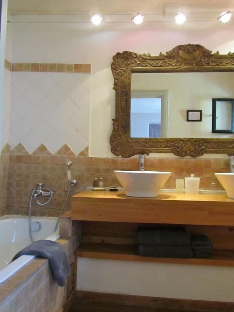 Apartment (Ammonite) photo 2