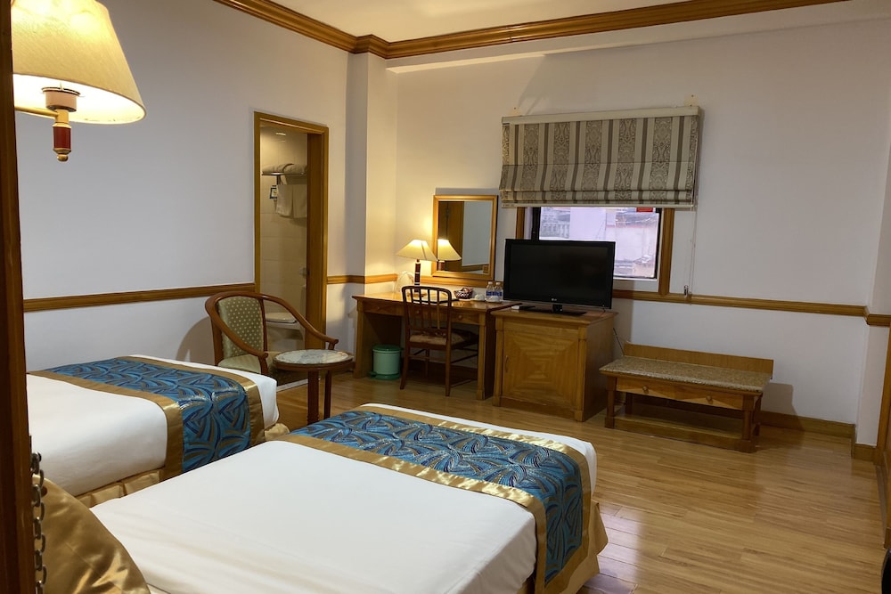 Deluxe Room (No Breakfast) photo 2