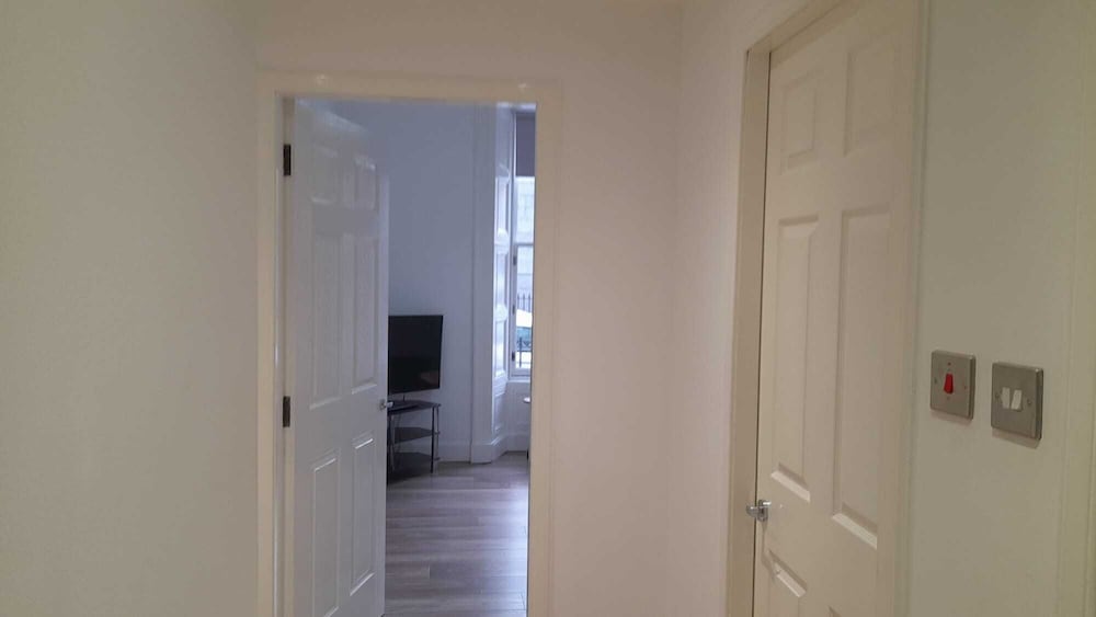 City Apartment, Private Bathroom photo 2