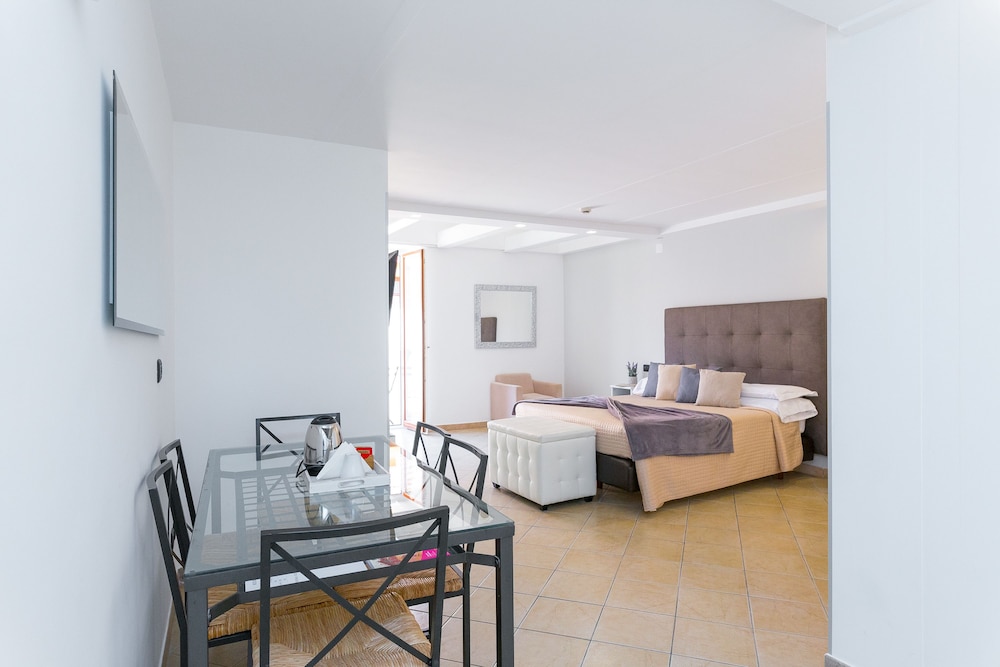 Suite, 2 Bedrooms