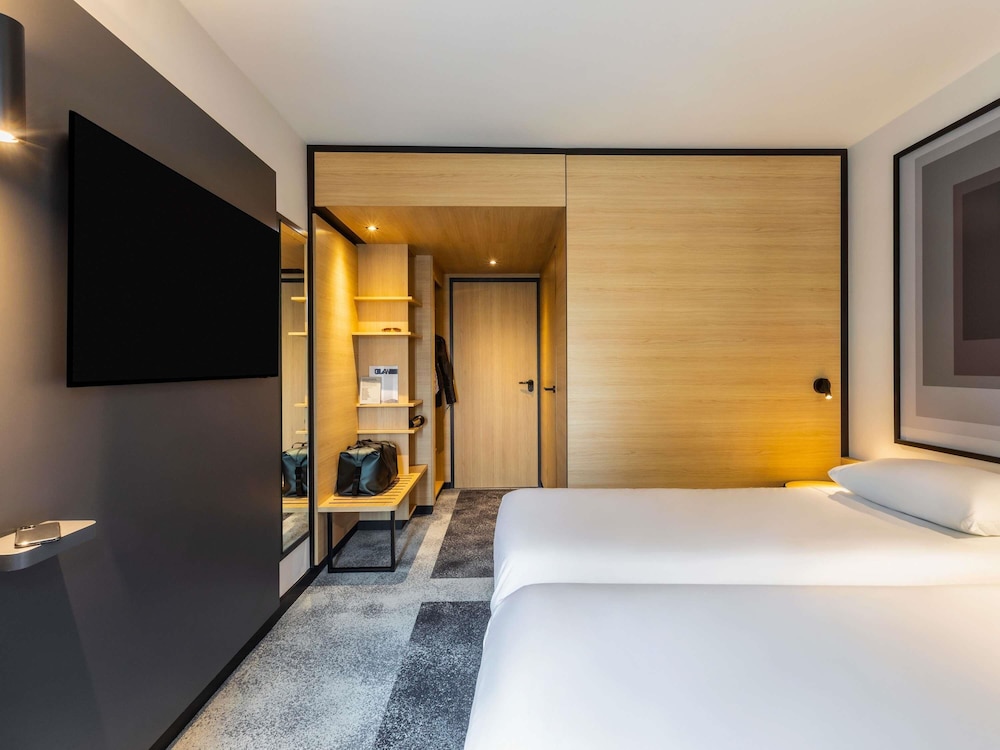 Standard Twin Room, 2 Twin Beds - Photo 1