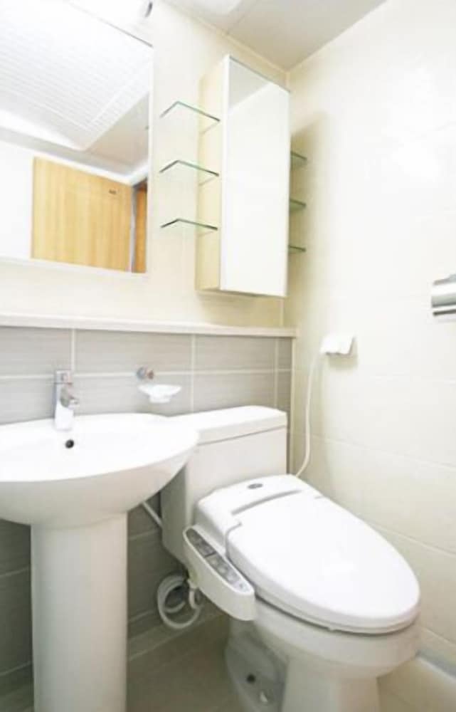 Suite (B35) : 20000 KRW Surcharge (per night) for Slope view photo 3