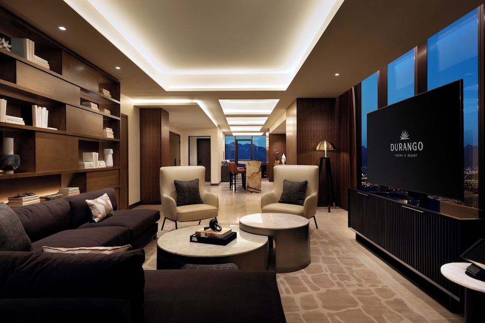 Terrace King Suite thumbnail 5